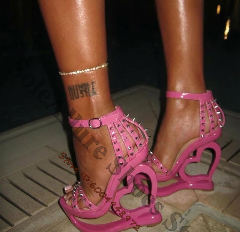 Casual Sandal Leather - Sandales compensées rose vif à clous